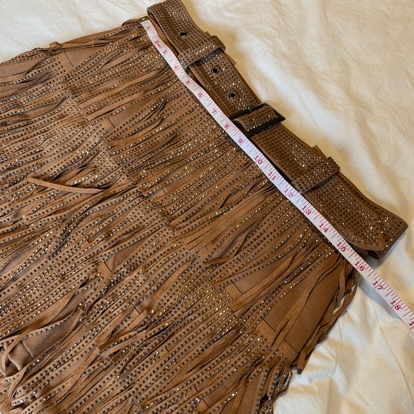 CowGirl Glam, 2 Piece: Skirt & Top. Size L Tan Faux Suede, Embellished Fringe. - Picture 9 of 11